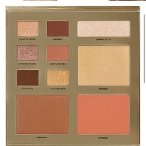 Iconic London Heat of the Moment Face & Eye Palette Multi-Use Makeup